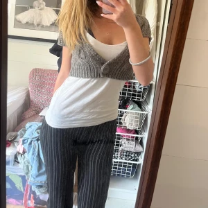 Bolero - Super fin stickad bolero i storlek S, perfekt skick! Hör av dig för fler frågor ❤️