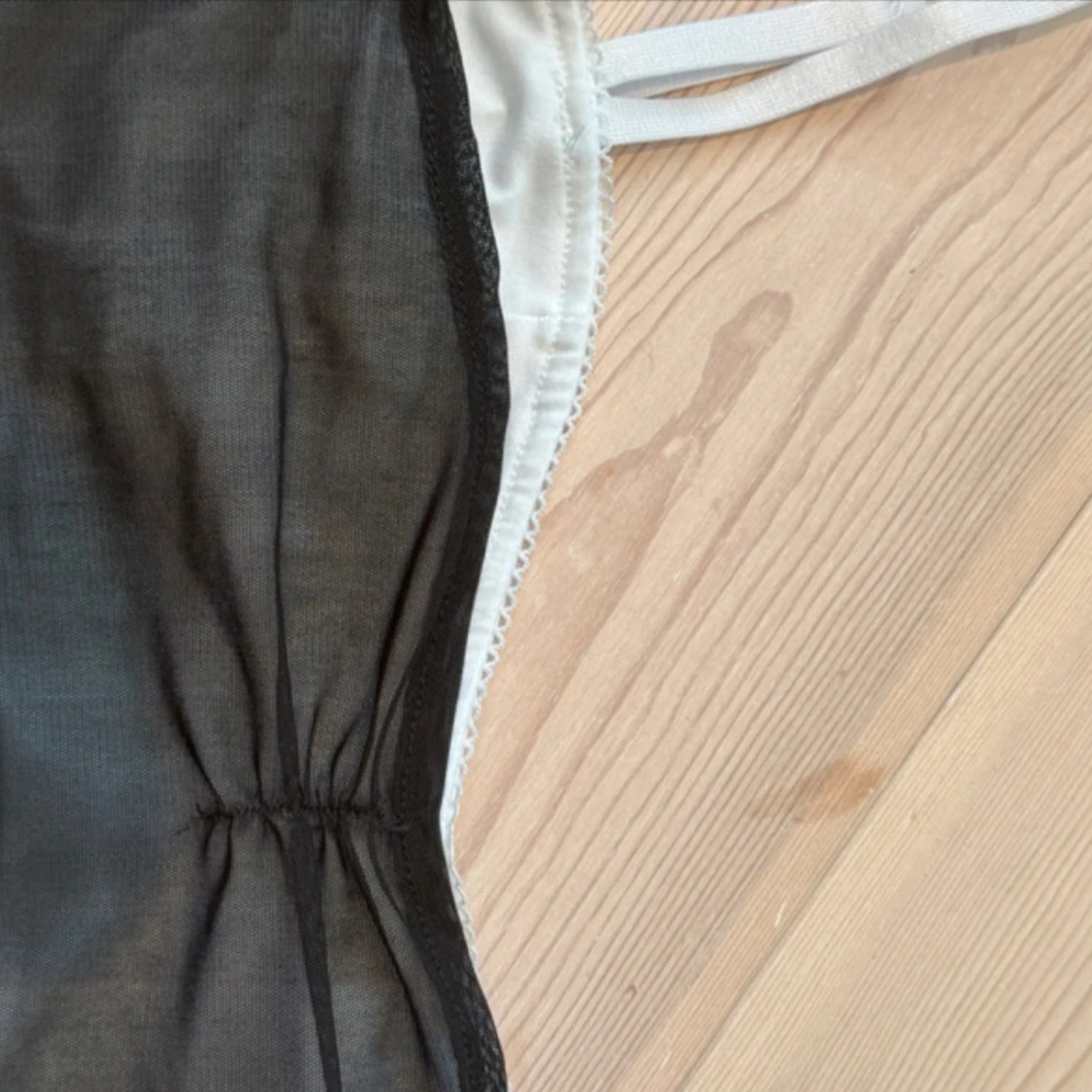 Svart och vit mesh linnetopp - 2