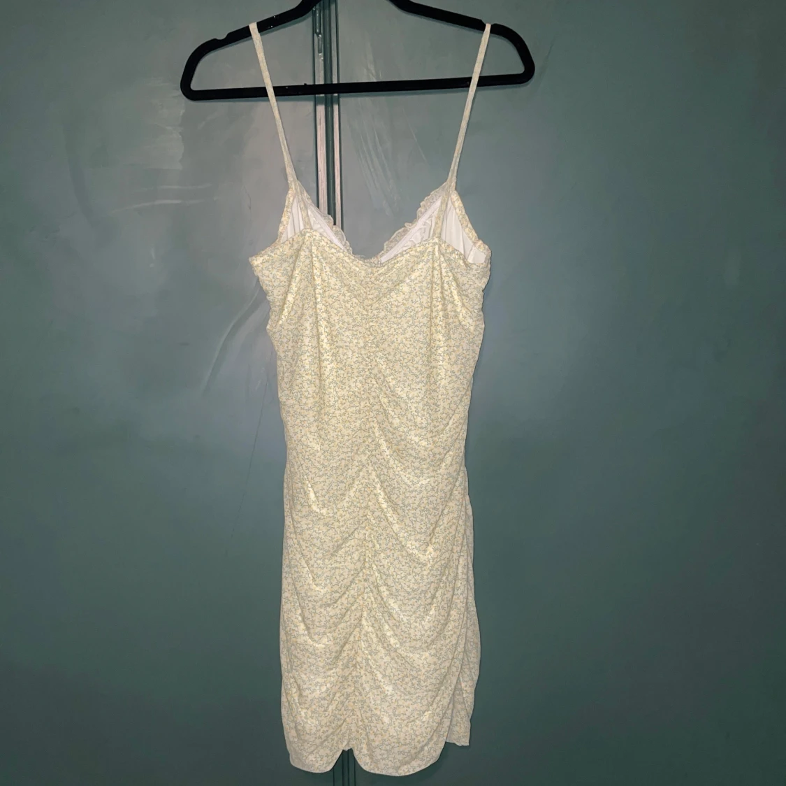 Blommig kortklänning från H&M Divided - 1