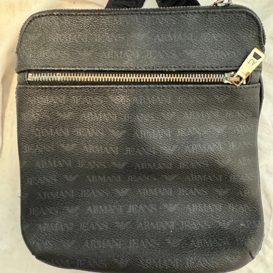 Svart axelväska från Armani Jeans