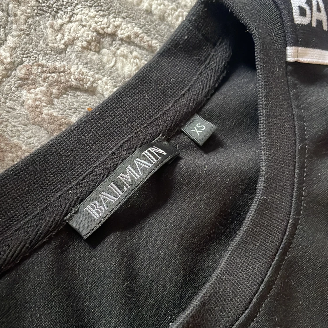 Svart Balmain tröja - 1