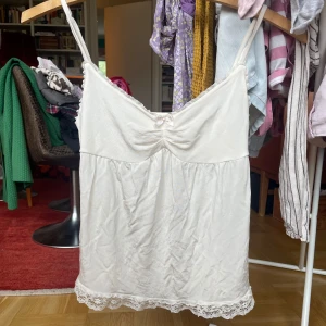 odd molly slip tank - odd molly linne i nyskick!💓storlek 0 vilket motsvarar XS. aldrig använt