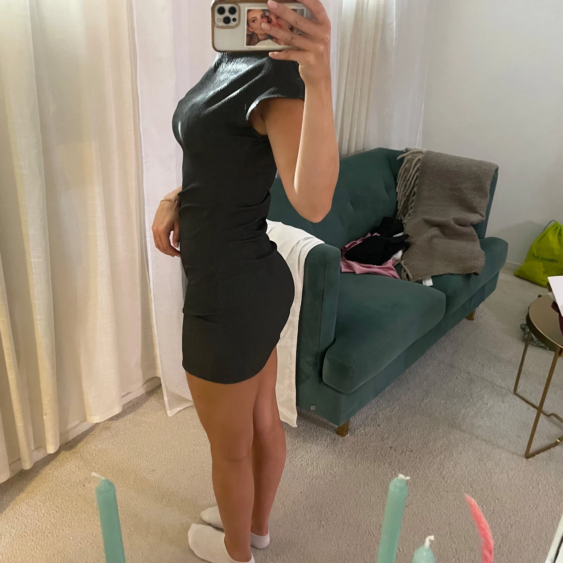 Grå kort klänning - 3