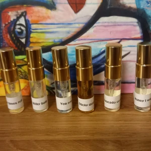 Lush splitpaket  - 6 stycken 3 ml i dofterna Honey I washed the kids, Milky bath, Avocado co-wash, Sticky dates, Yog nog, Let the good times roll, 