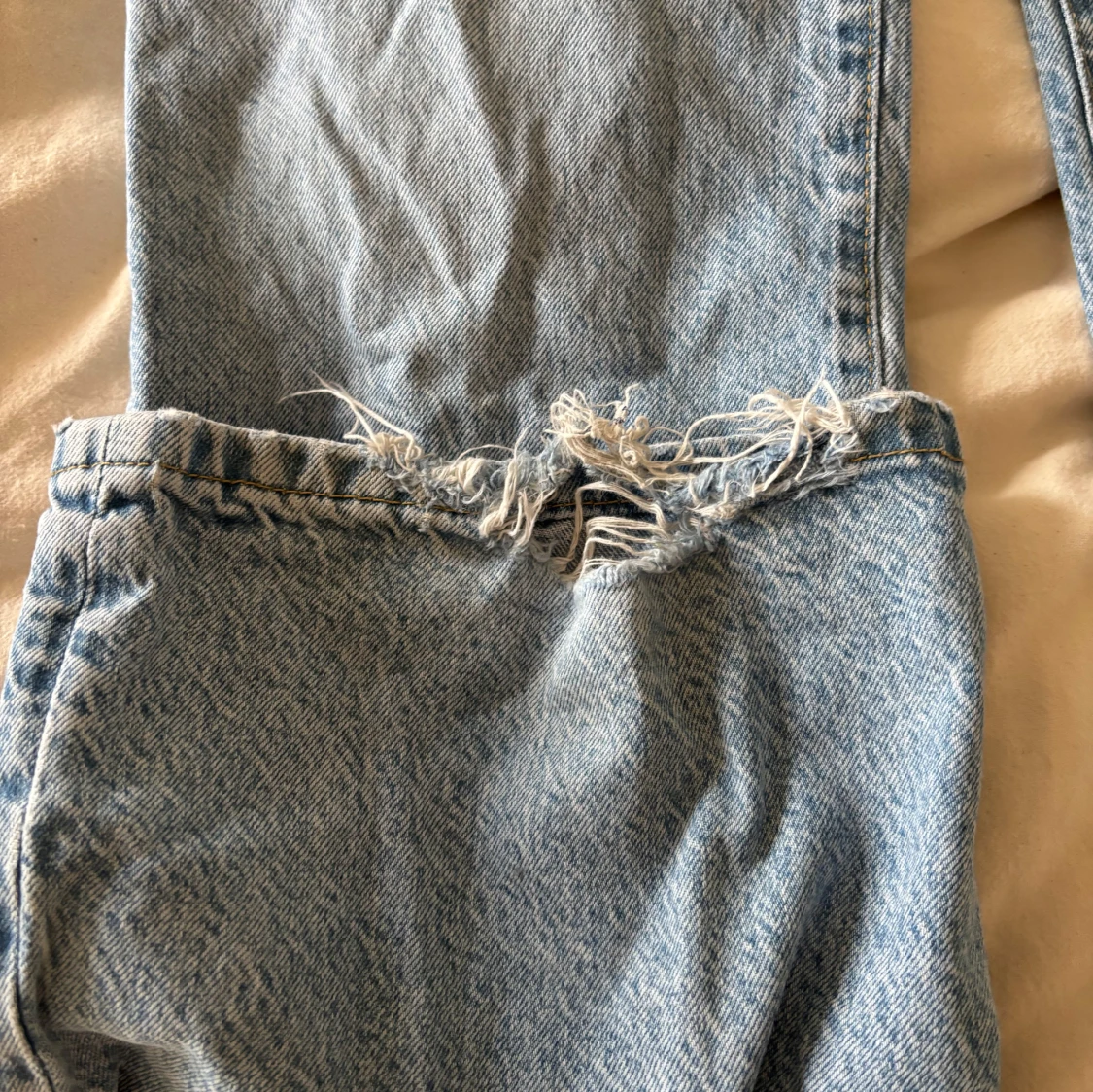 Blå straight low waist jeans från Zara - 3