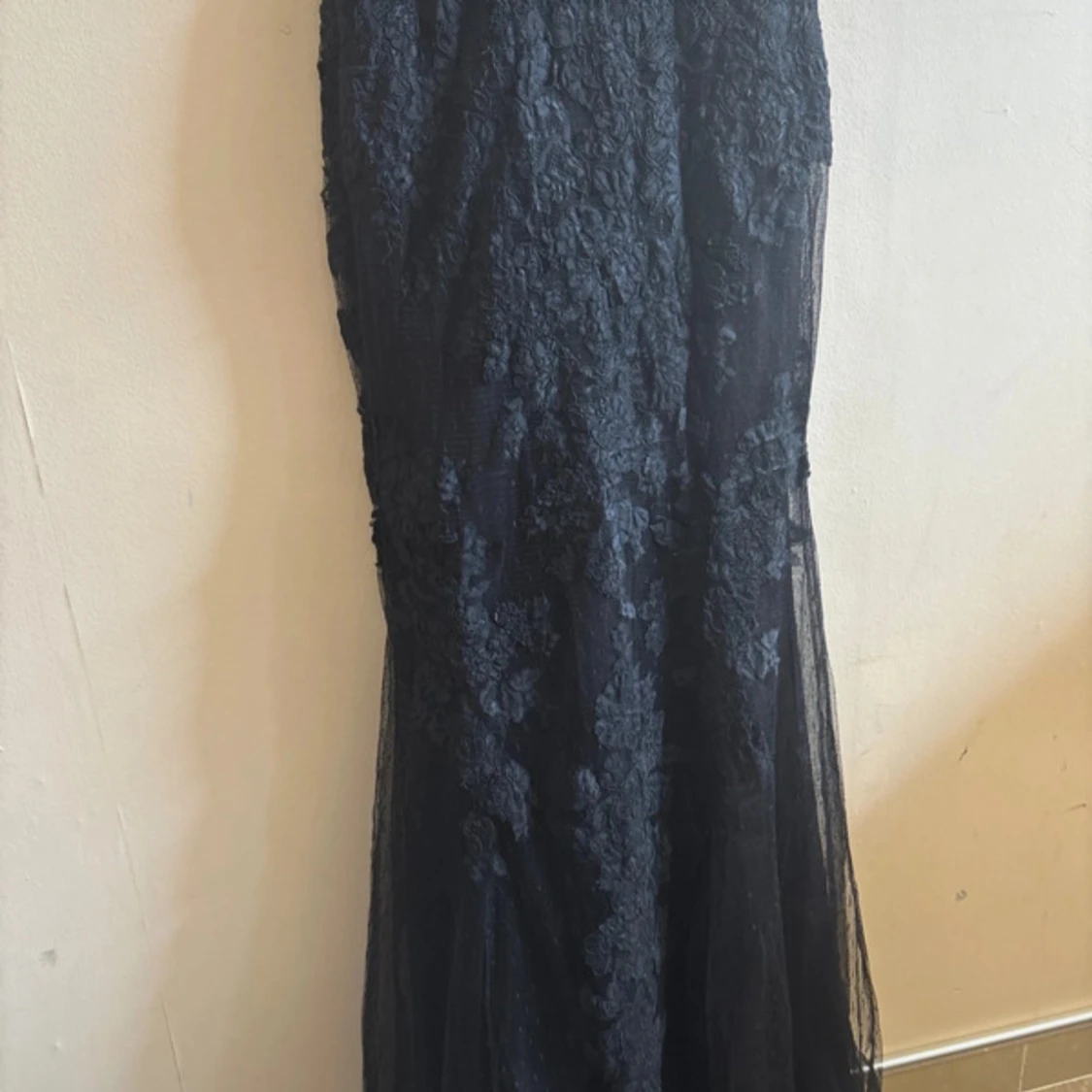 Svart spetsklänning från Pronovias - 3