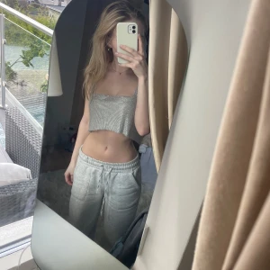  glittrig topp - Glittrar så mycket och är super fin!