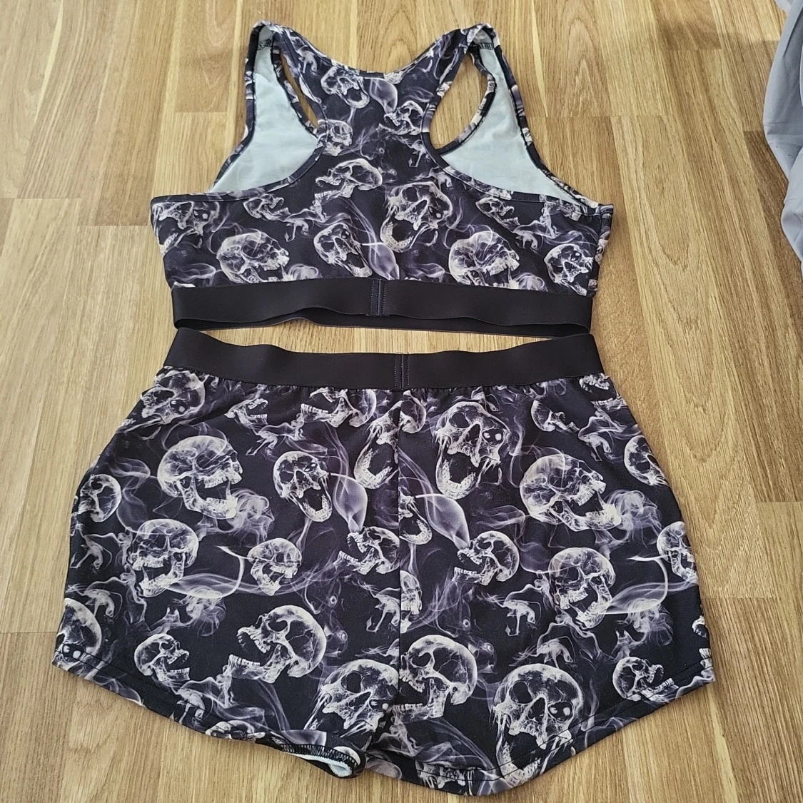 Svart träningsset med dödskallemönster från Romwe - 1