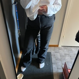 NA-KD jeans - Är 160cm