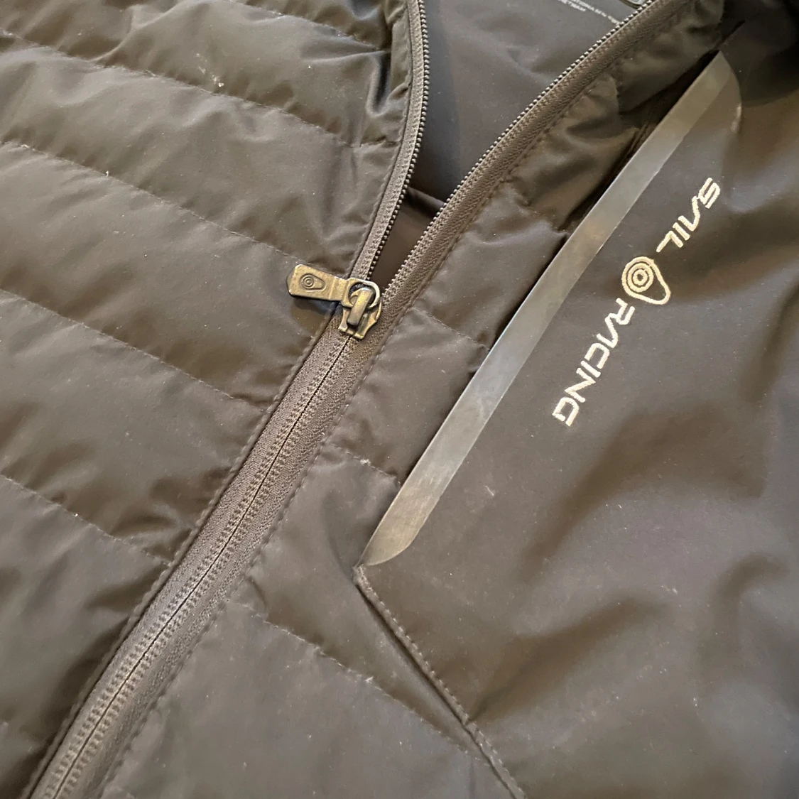 Svart pufferjacka från Sail Racing - 1