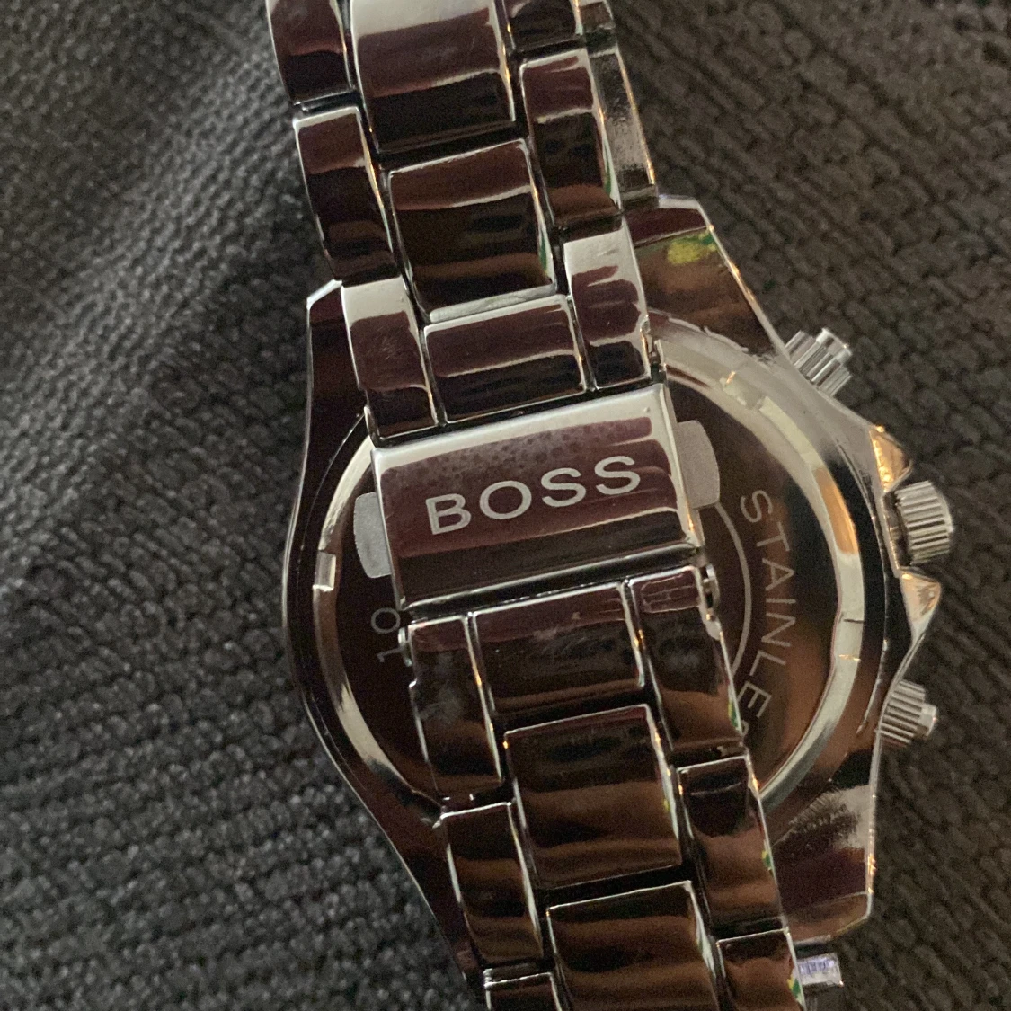 Silverfärgad klocka från Boss - 3