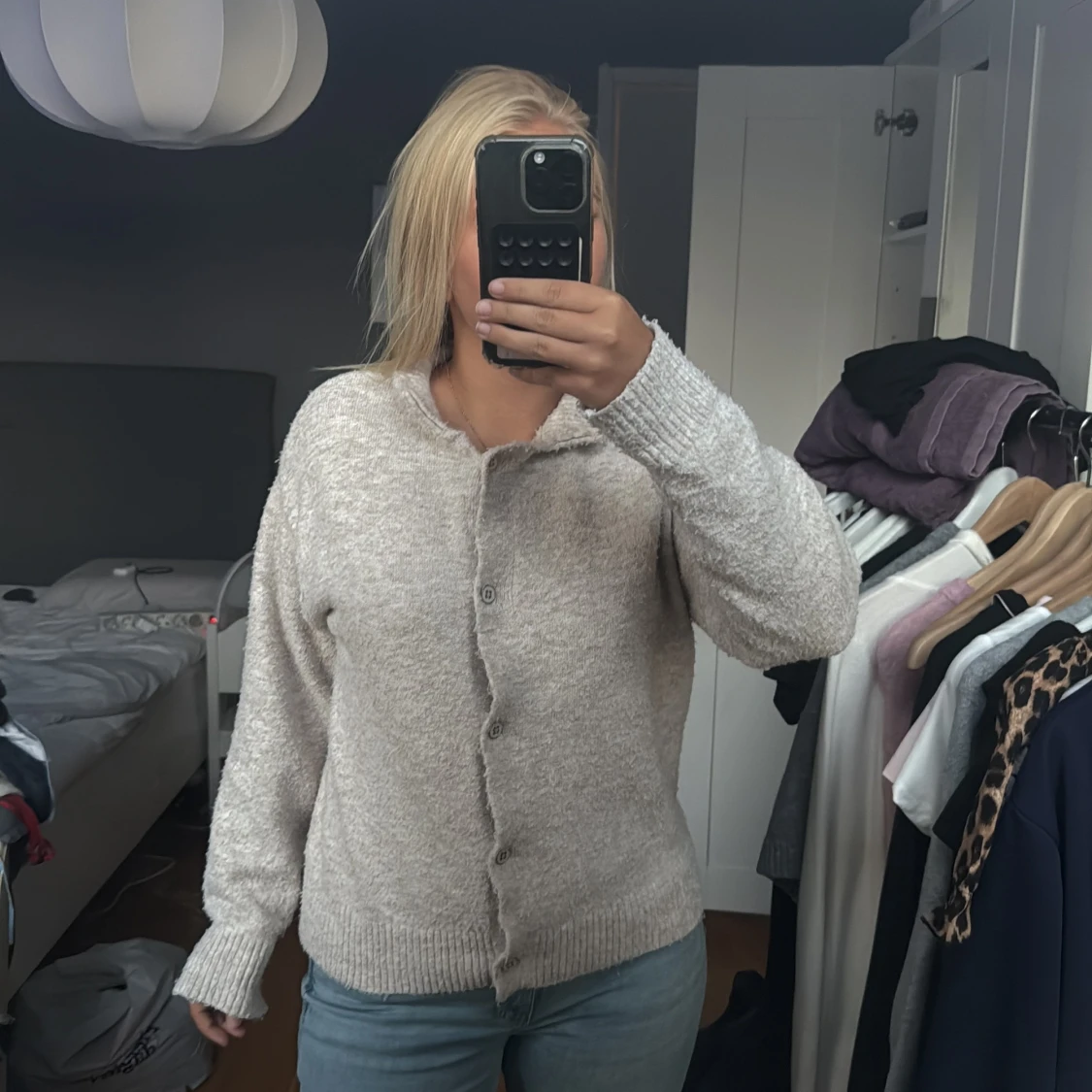 Beige stickad kofta från Saint Tropez - 1