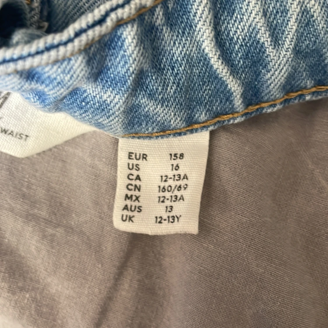 Baggy ljusblå jeans från H&M - 4