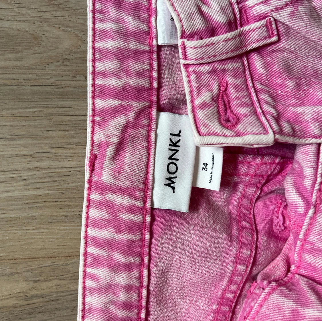 Rosa jeansshorts från Monki - 3