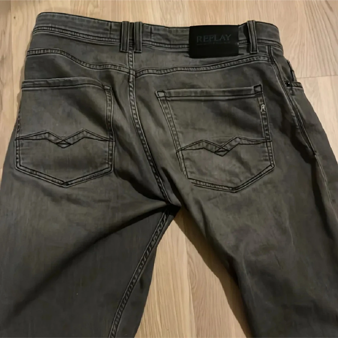 Svarta jeansbyxor från Replay