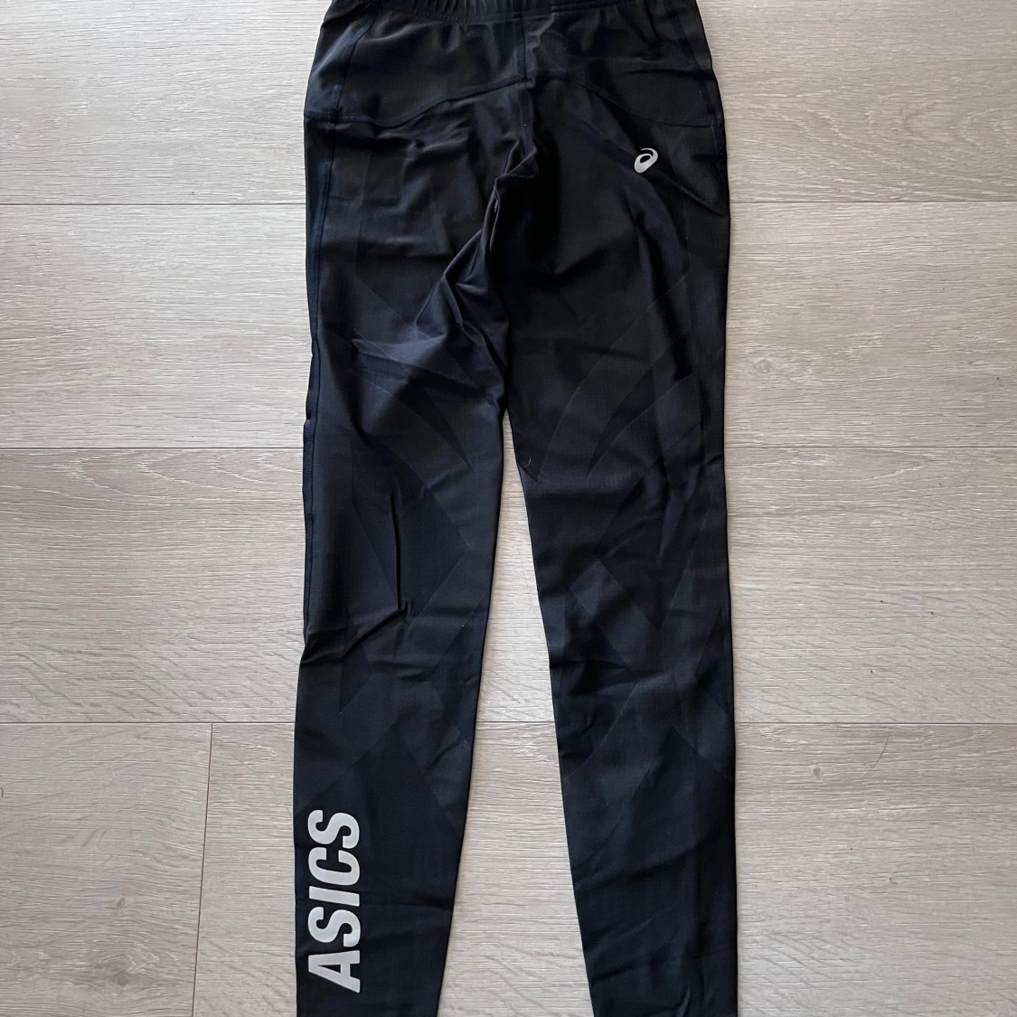 Svarta träningstights från Asics