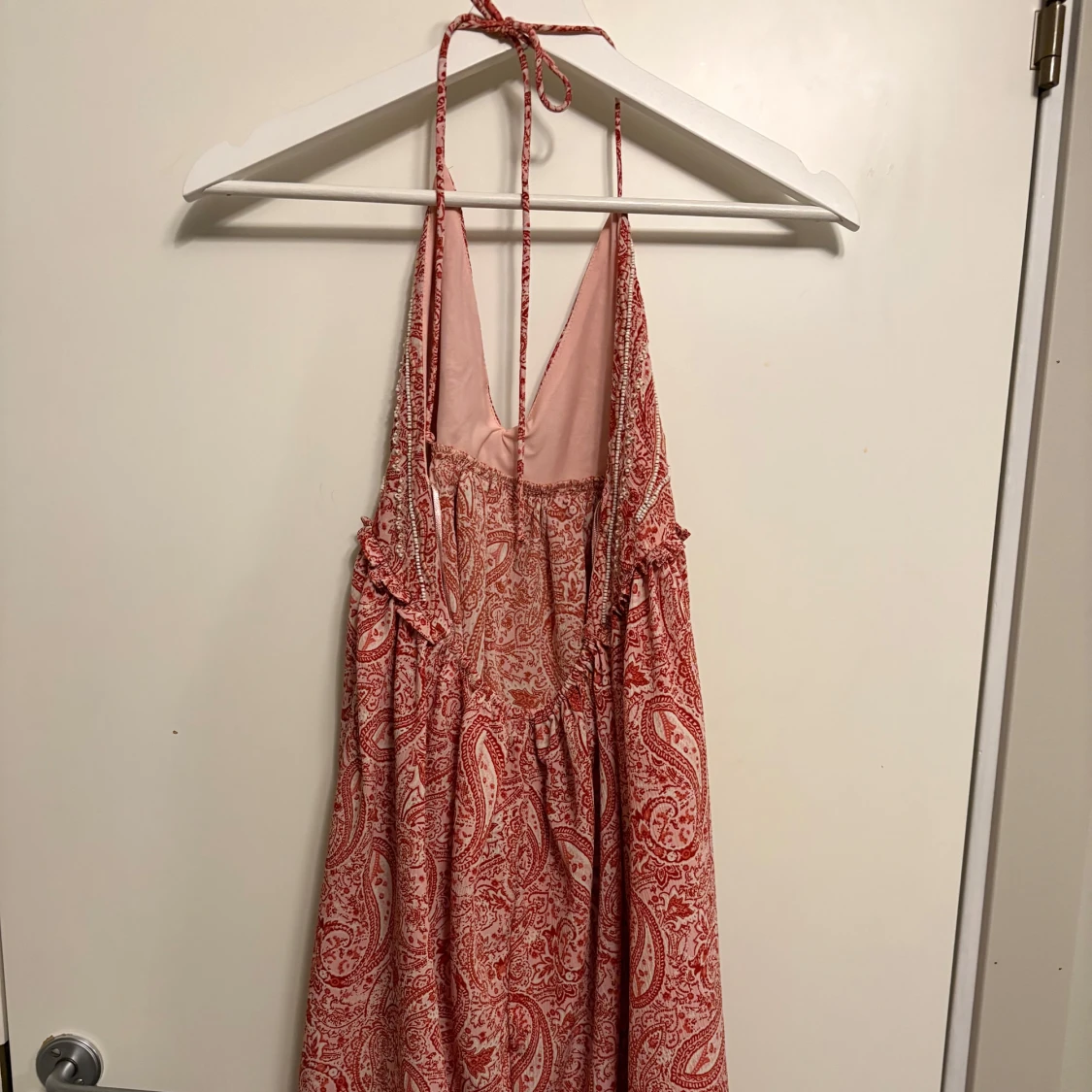 Röd- och vitmönstrad klänning från ZARA - 1