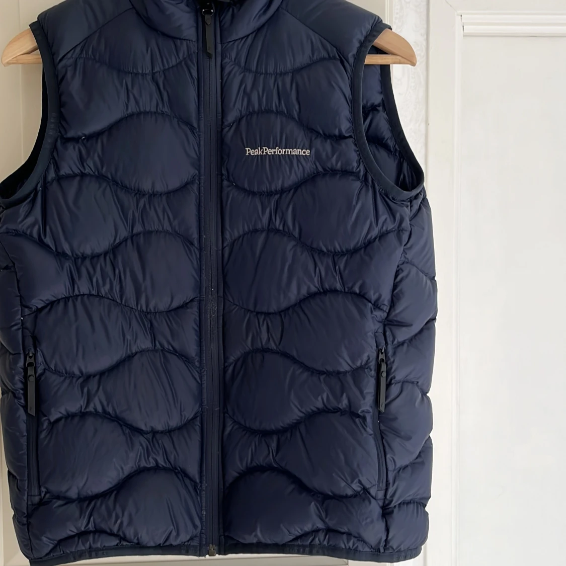 Blå Peak Performace väst