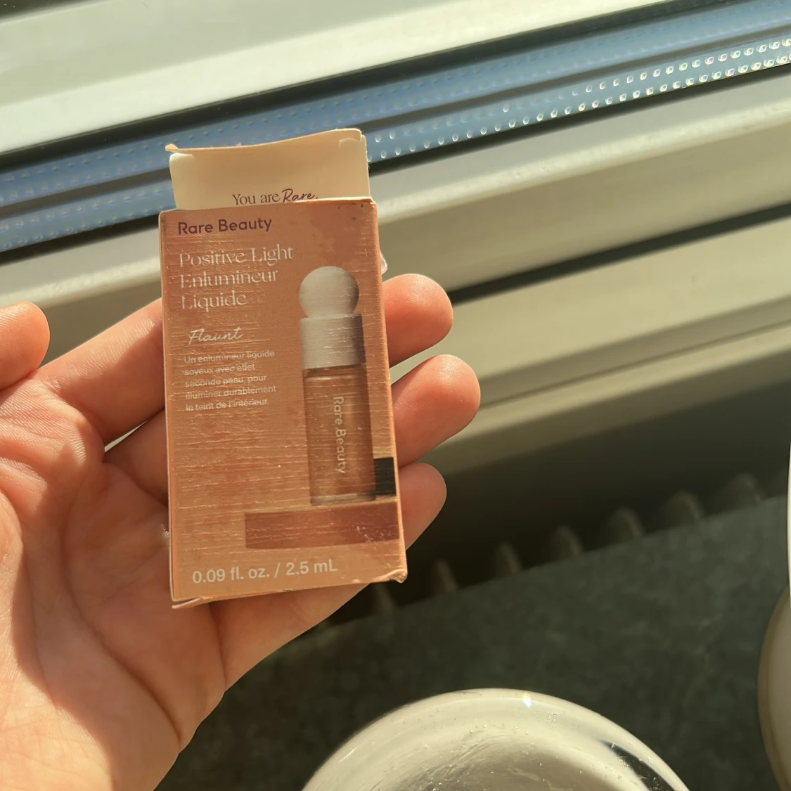 Rare beuty highlighter - 2