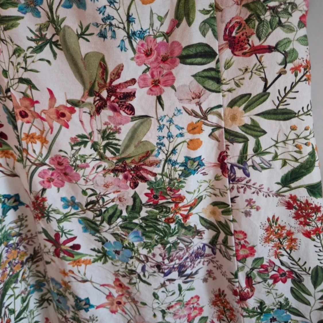 Blommig kortklänning från & Other Stories - 1