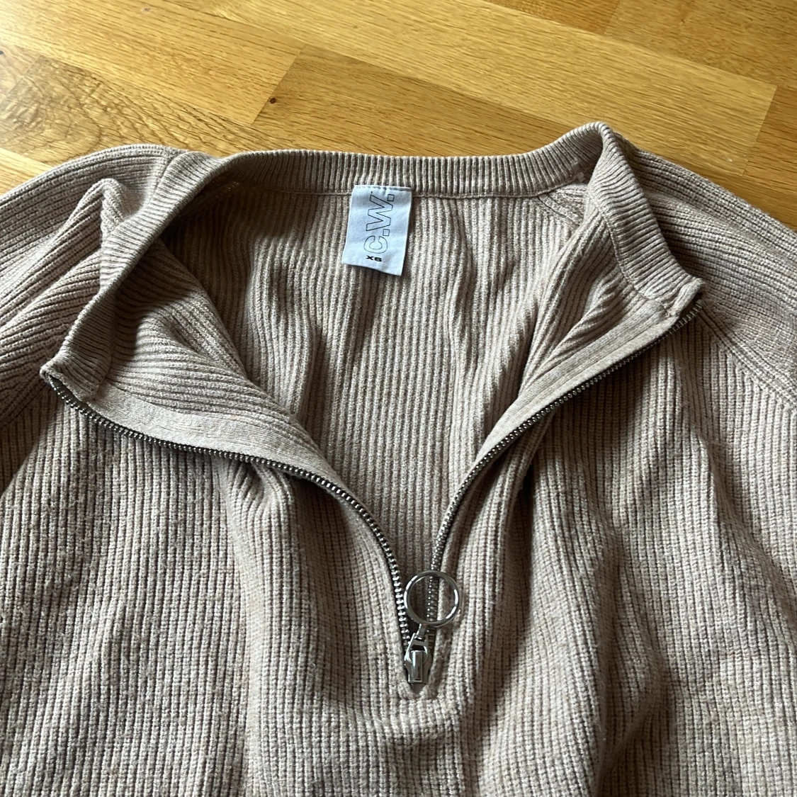 Beige ribbad tröja med half zip från C.W. - 1
