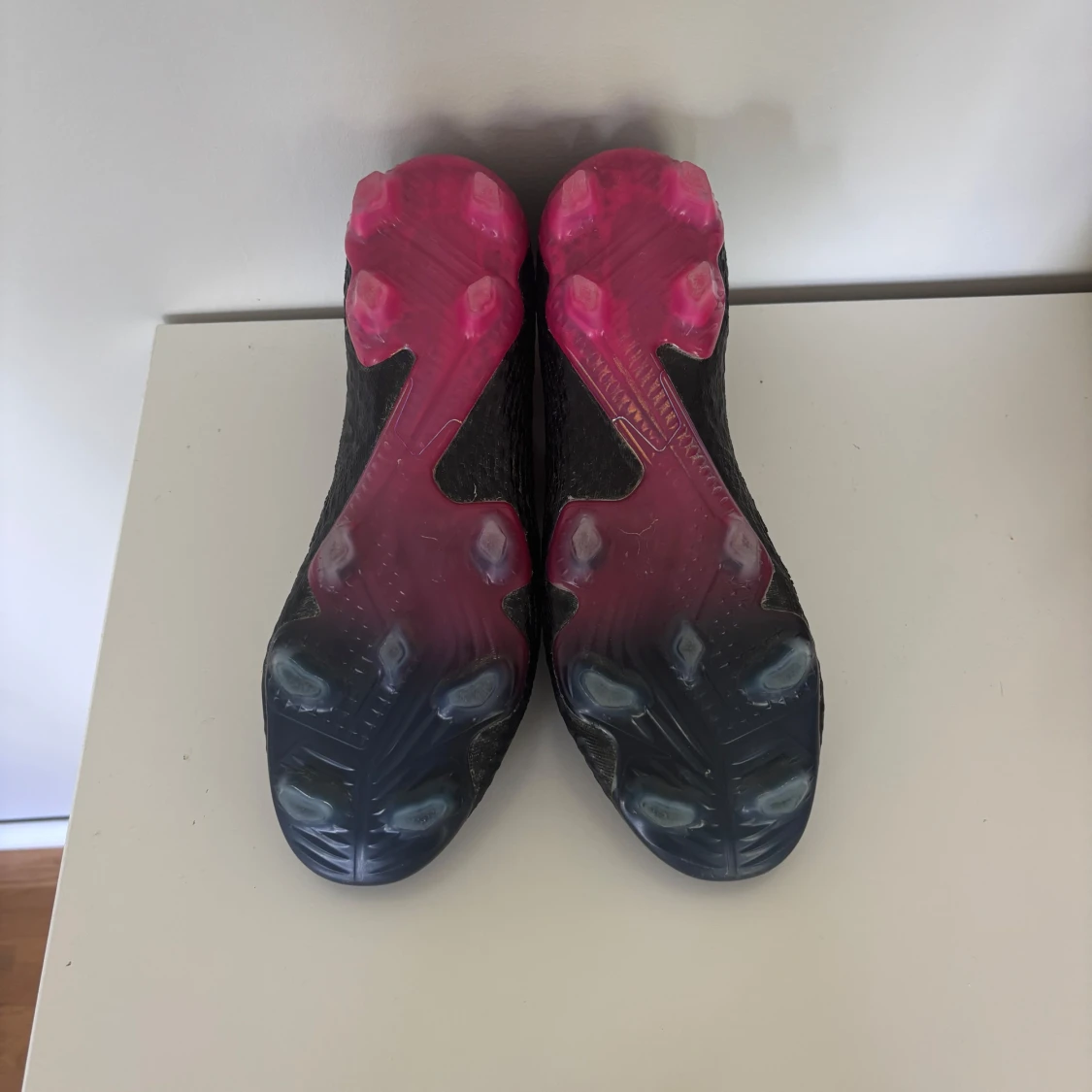 Svarta Puma fotbollsskor limited edition - 3