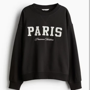 Sweatshirt  - Från hm. Nopprig 