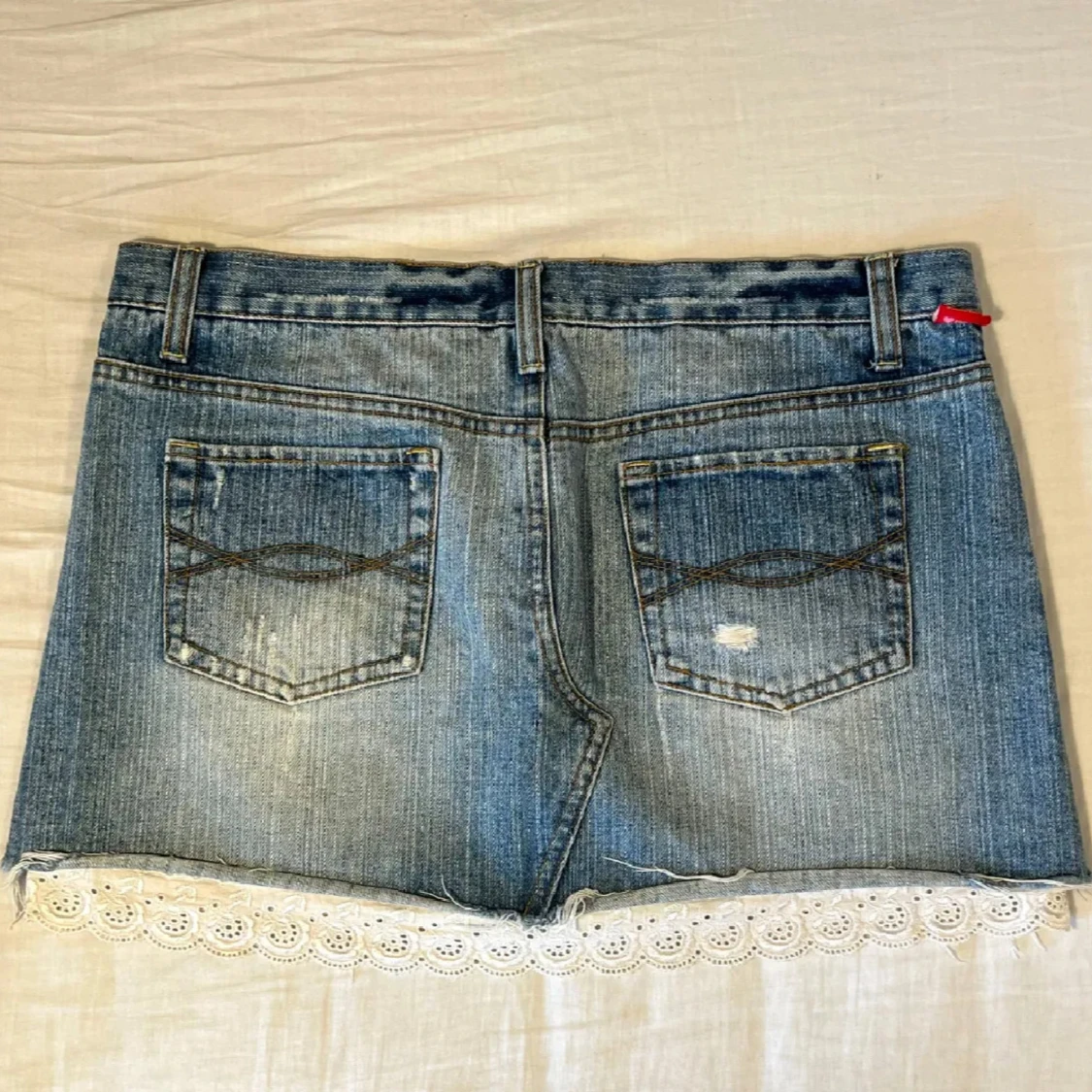 Jeanskjol med spetskant  - 2