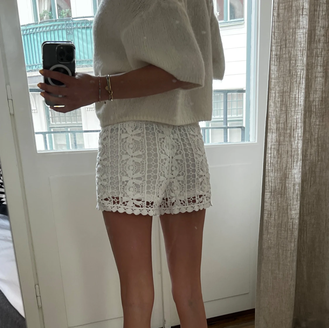 Vita virkade shorts från XLS - 2