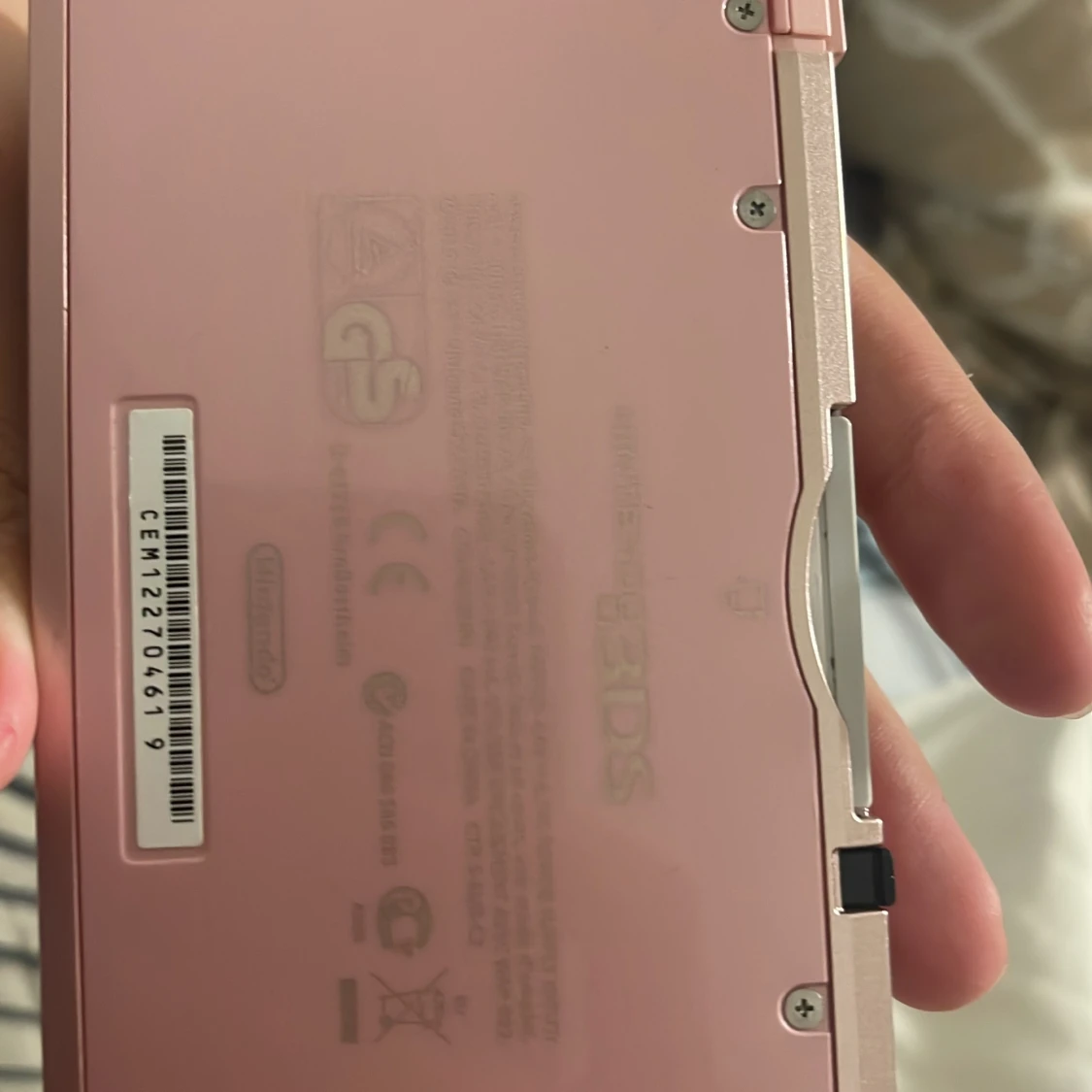 Rosa Nintendo 3DS med laddare och stylus - 2