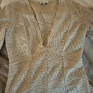 Fin blus  - Fin blus från bubbleroom i storlek xs. I bra skick, knappt använd. 