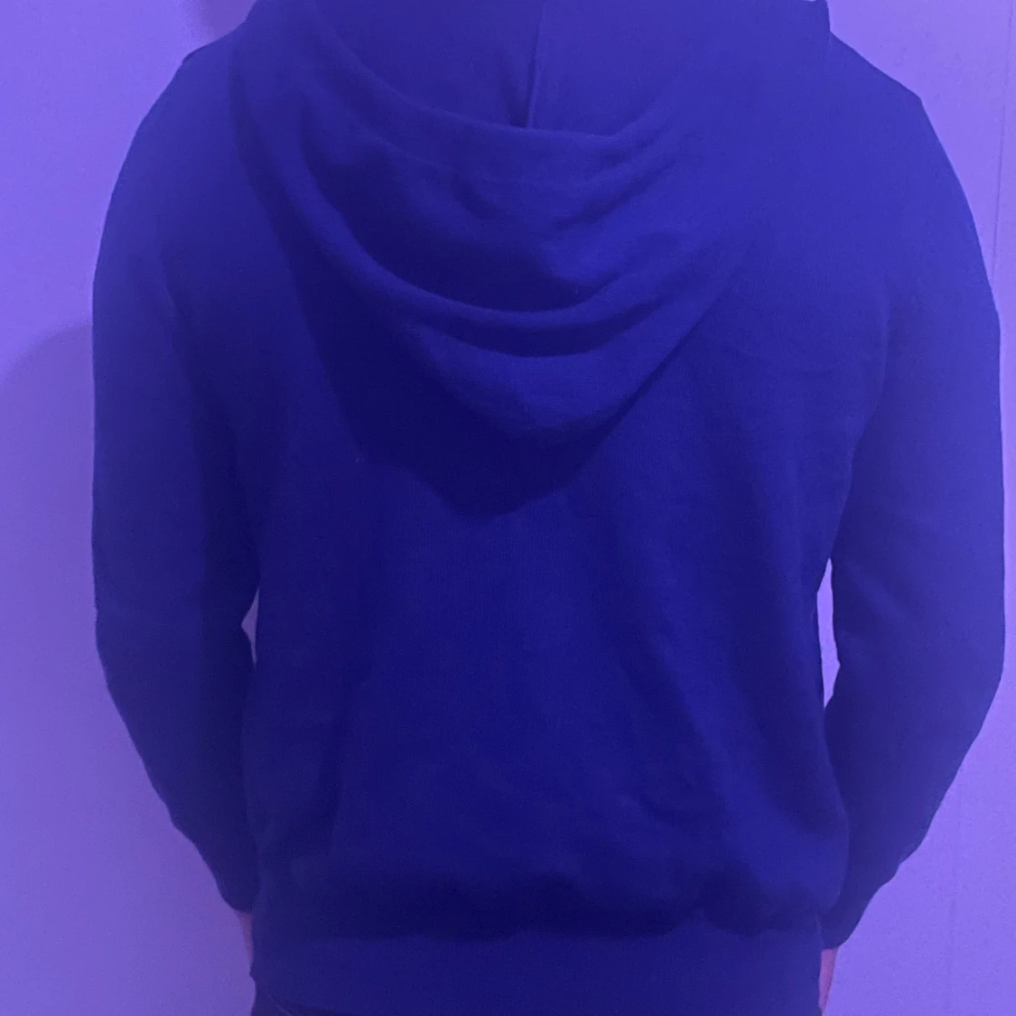 Blå hoodie med dragkedja - 2