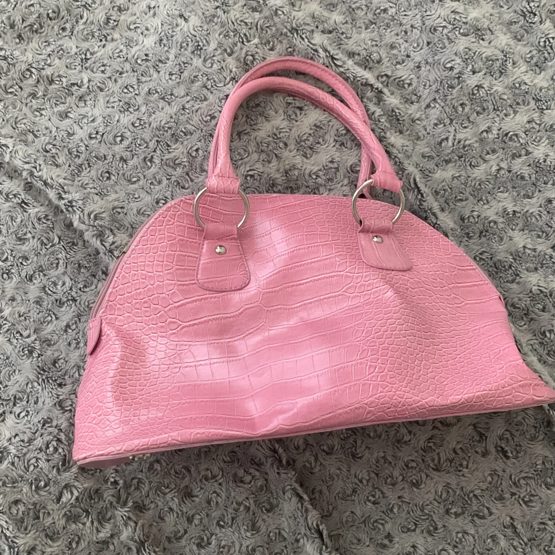 Rosa handväska  - 1