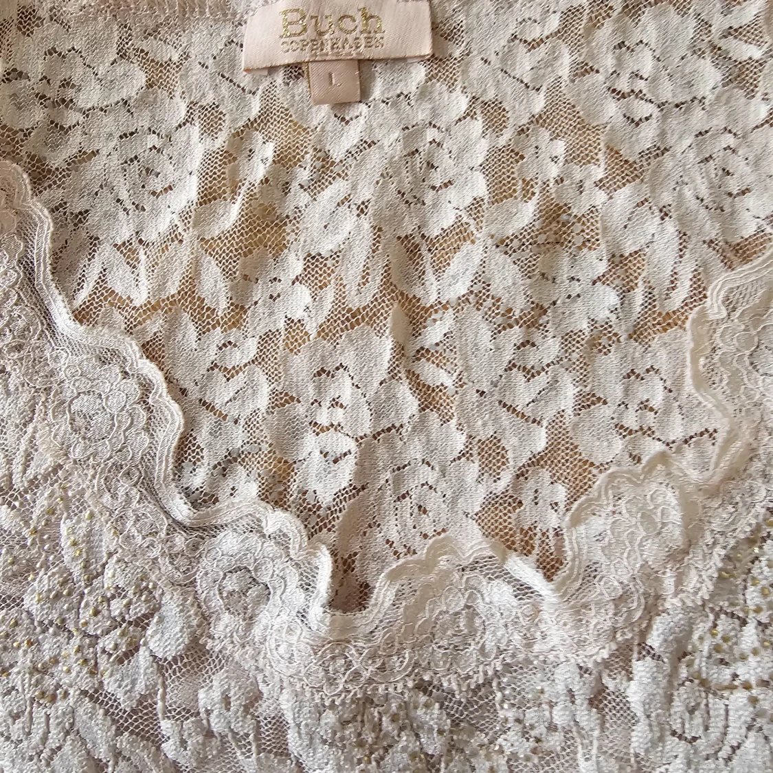 Beige spetslinne från Buch Copenhagen  - 2