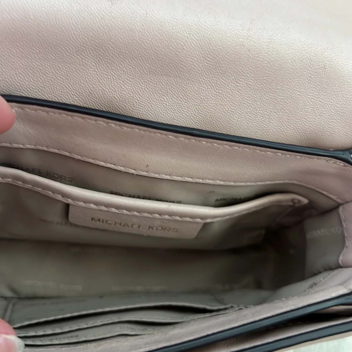 Rosa/nude quiltad axelväska från Michael Kors - 4