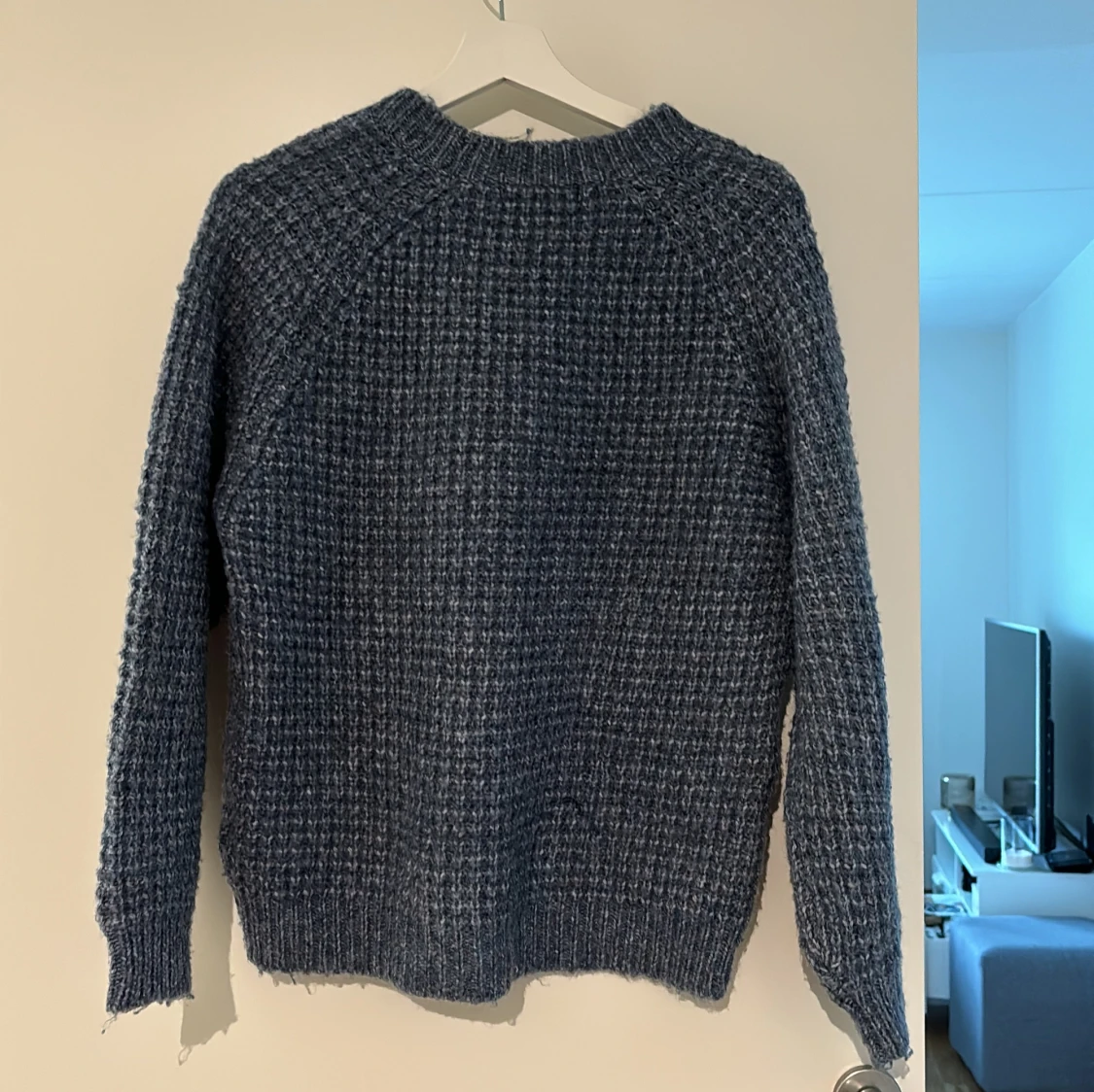 Blå stickad tröja från 157 - 1