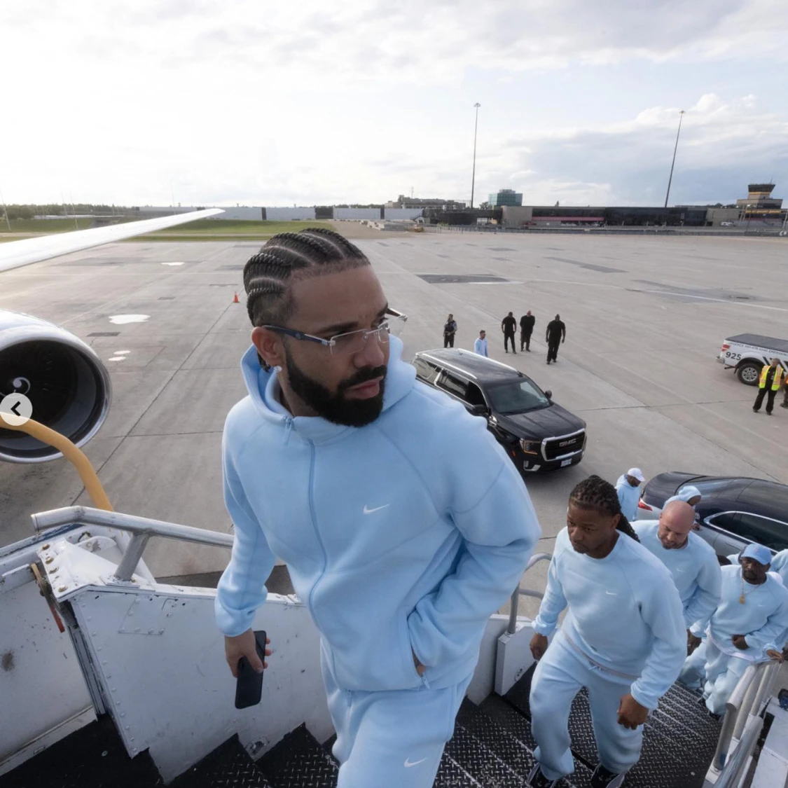 Ljusblå hoodie från Nike x NOCTA - 2