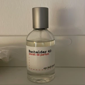 Parfum sampel inspererad av baccarat rouge 540 - Säljer parfym sampels. 1,2,3,4,5ml.   Hör av dig så kommer vi överens om ett billigt och bra pris!