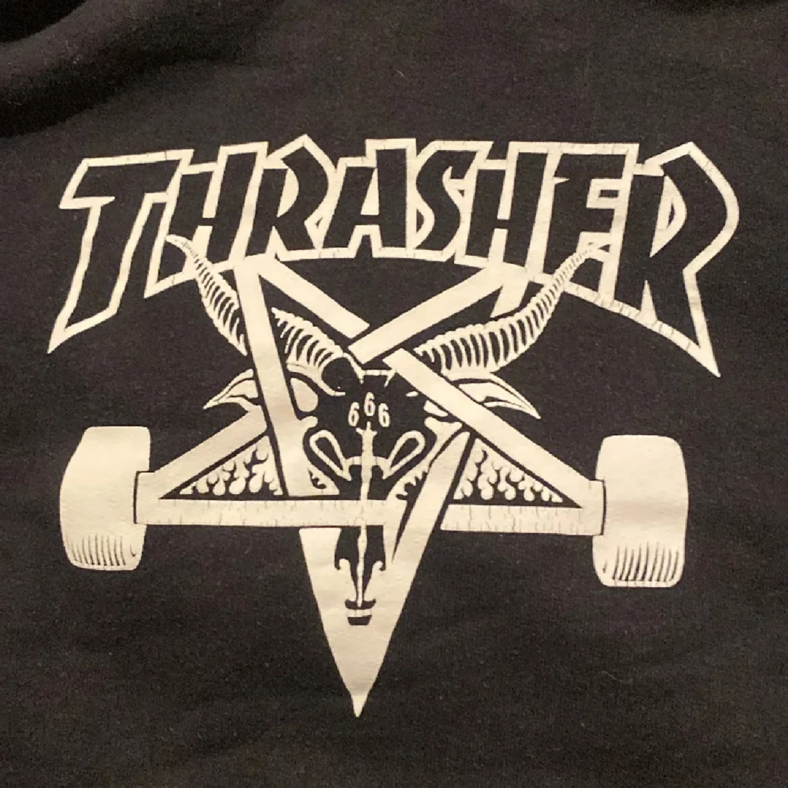 Svart hoodie från Thrasher - 1
