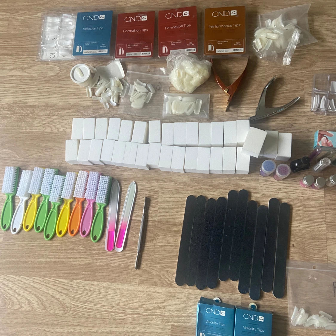 Stort nagelkit med tillbehör och verktyg - 4