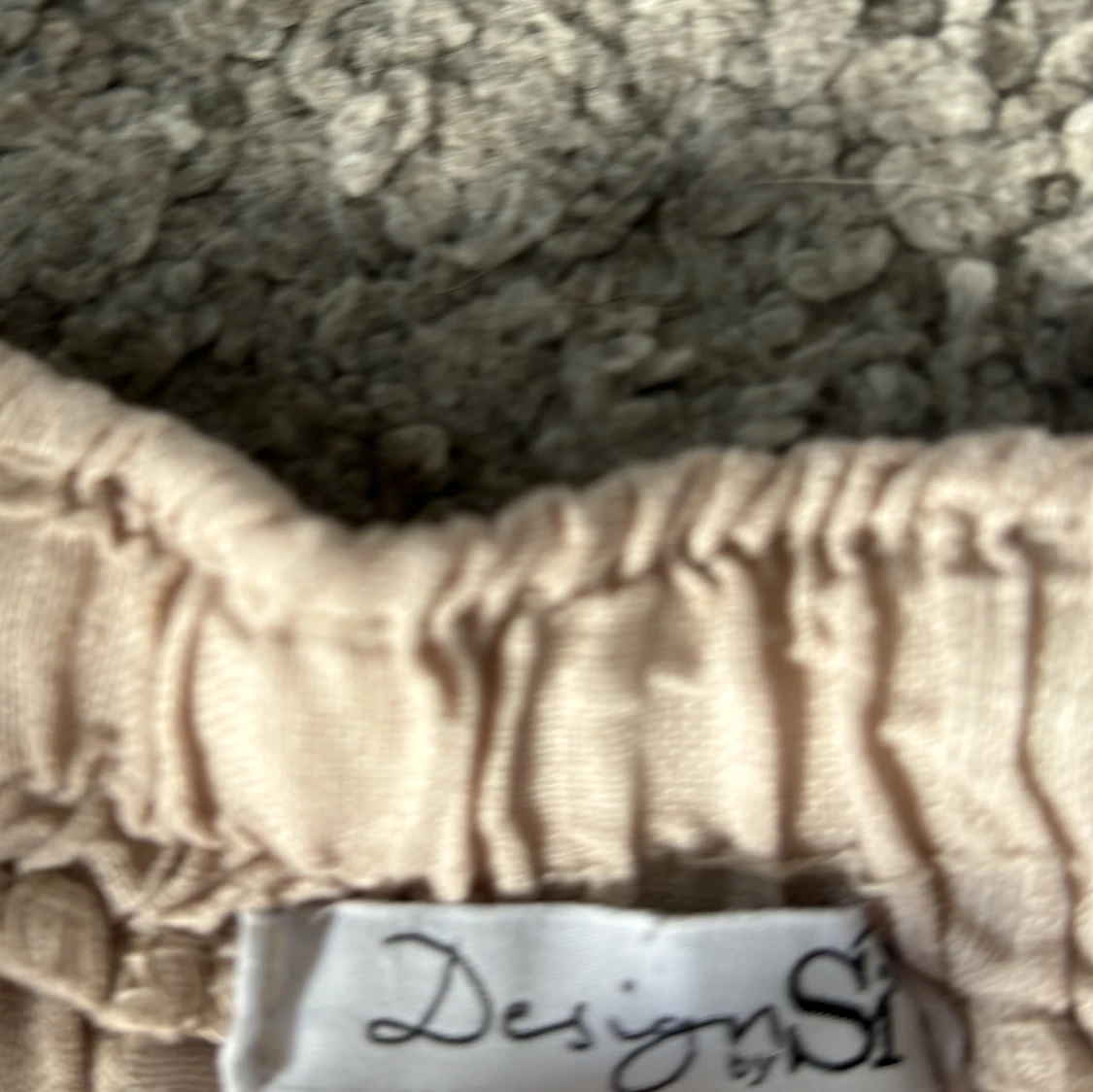 Beiga linnebyxor från Design by Si - 2