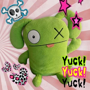 Ugly dolls gosedjur - Stort gosedjur från ugly dolls, bra skik super gosig! 38cm! 