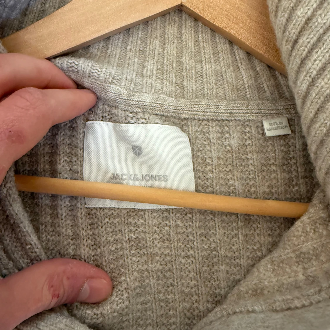 Ljusgrå kofta från Jack & Jones - 1