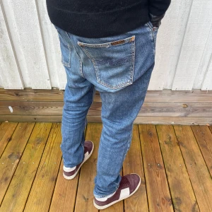 Nudie Jeans ”Lean Dean” - Sjukt snygga nudie jeans i toppskick! | Lean Dean - Blue Vibes, (slimfit) | Hör av dig vid minsta fråga eller fundering!✌️👑