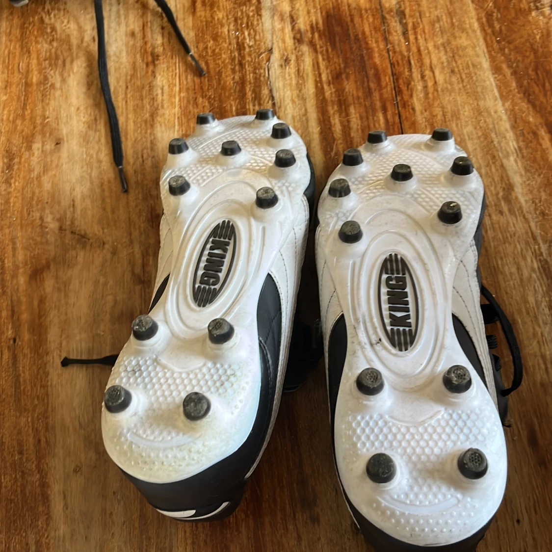 Puma King svartvita fotbollsskor - 3