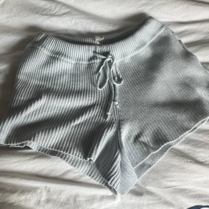 Soft goat shorts  - Säljer ett par ljusblå soft goat shorts som som knappt är använda!! Säljer pga att de ej kommer till användning. OBS! Köpare står för frakt 