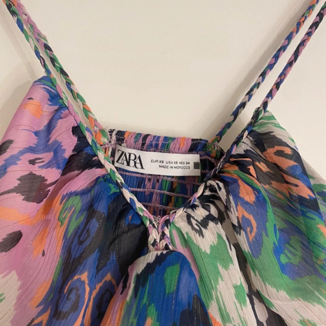 Mönstrad klänning zara - 2