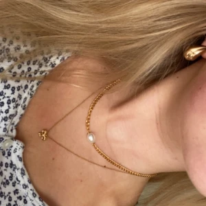Halsband - Jättesnyggt halsband🩷Aldrig använt och köptes för 200kr