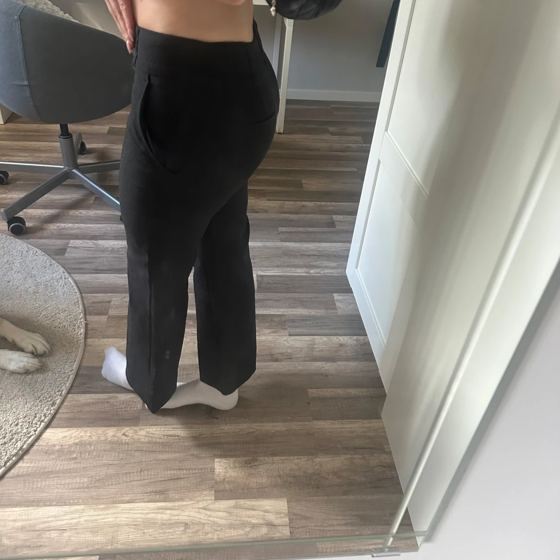 Svarta lågmidjadekostymbyxor från Atmosphere