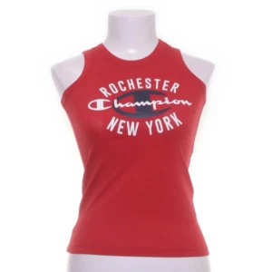 2000s linne - linne från champion i storlek s ⭐️🍋‍🟩🌺🥂🍇 använd ”köp nu”